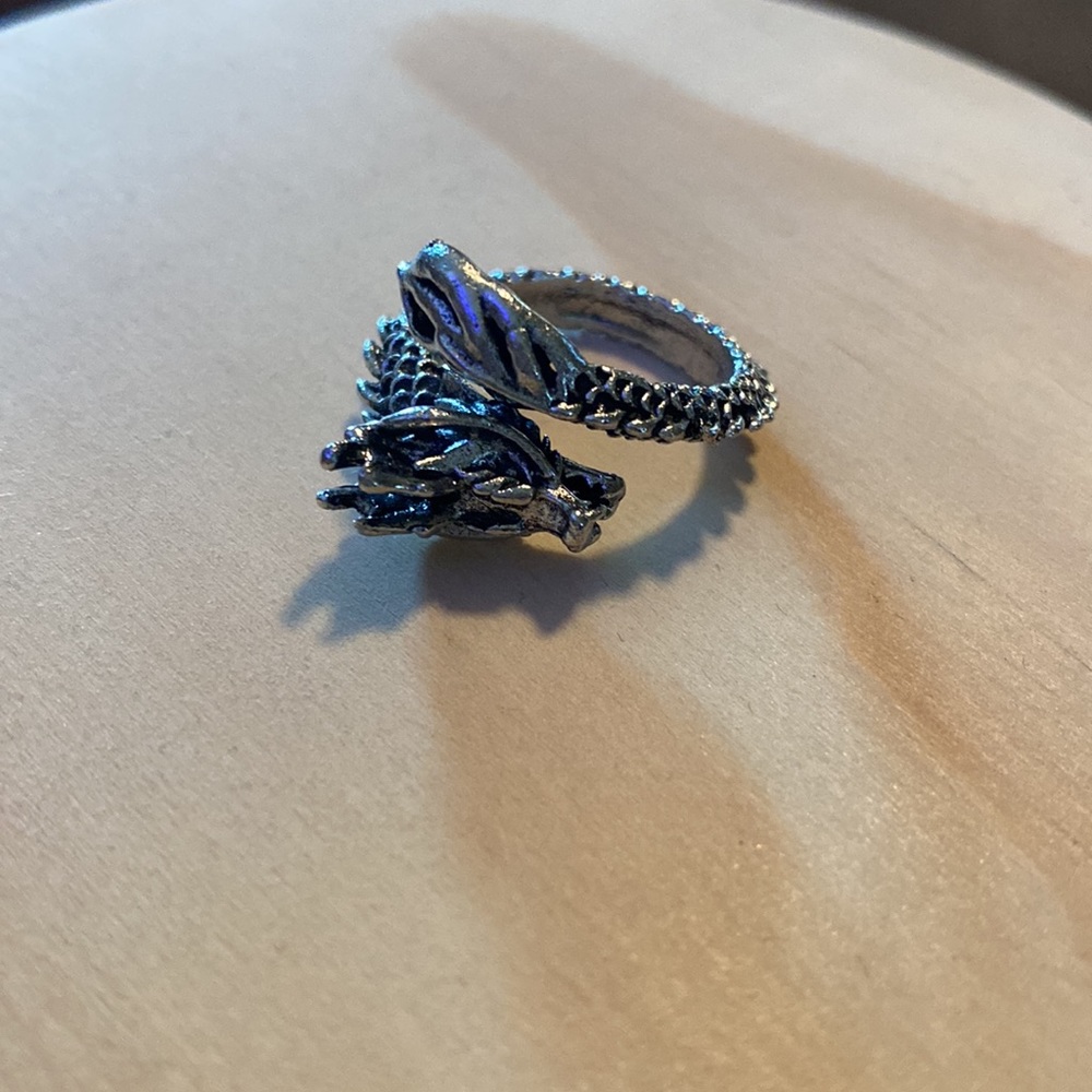 NWOT Adjustable Ring - Picture 5 of 6